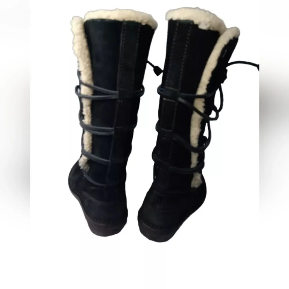 UGG surfcat boots